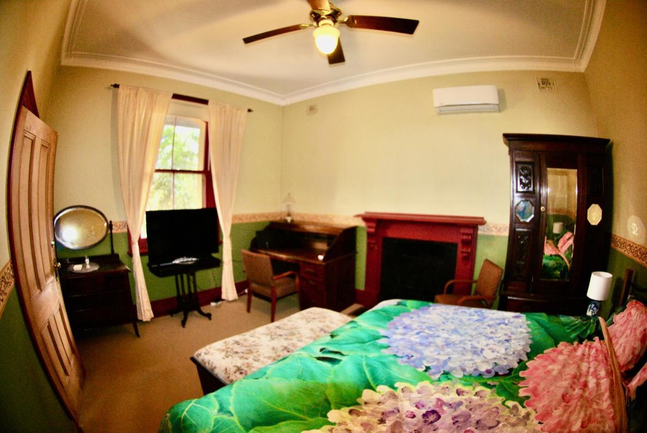 Historic Star Lodge And Station Masters House Narrandera Szoba fotó